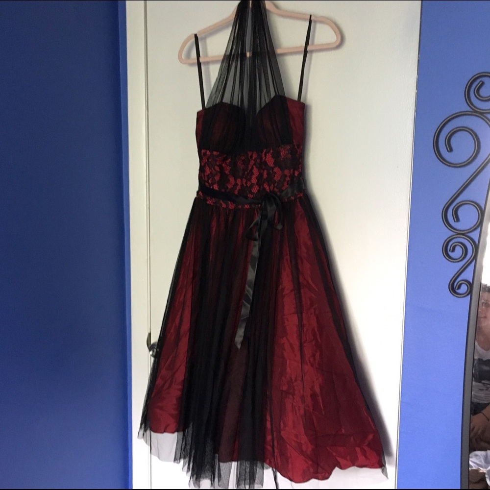 Vintage style formal dress 💋